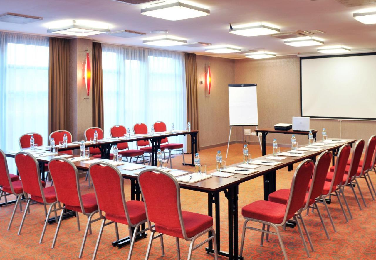 Centrum Wypoczynkowo-Konferencyjne Solaris Łazy Εξωτερικό φωτογραφία